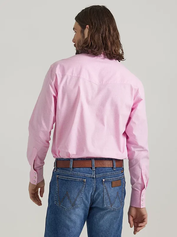 MEN'S WRANGLER BUCKING CANCER SNAP SHIRT IN FUSCHIA PINK