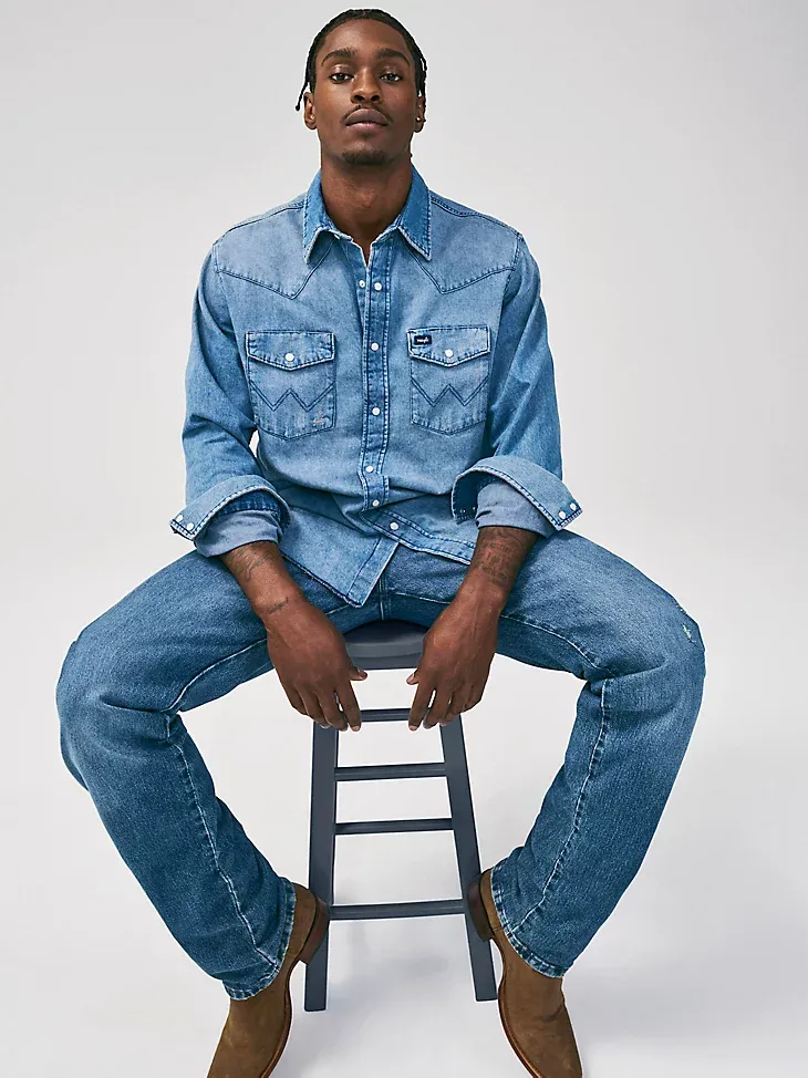 VINTAGE-INSPIRED COWBOY CUT® REGULAR FIT JEANS IN INDIGO BLUE