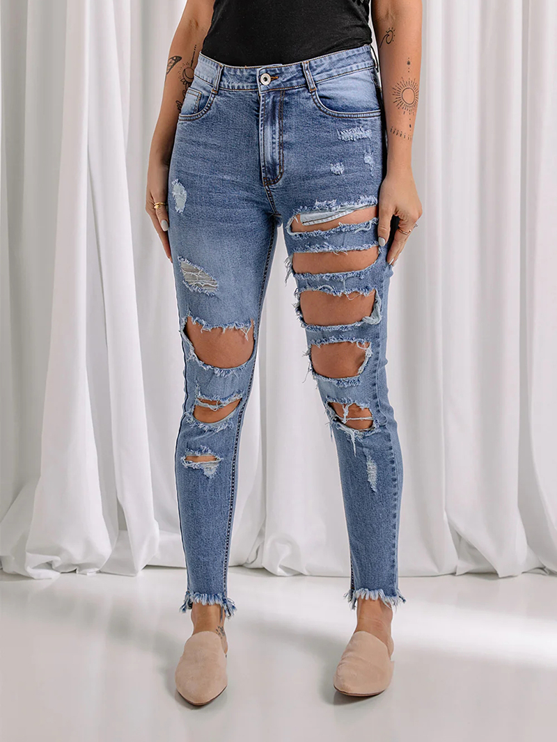 Women's ripped slim fit mid-rise jeans