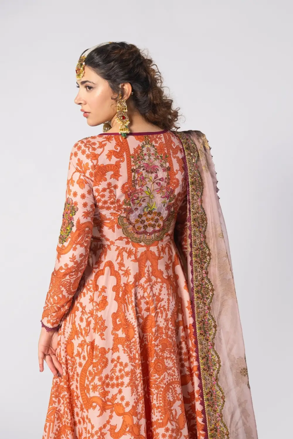 Jamnugar Embroidered Sets