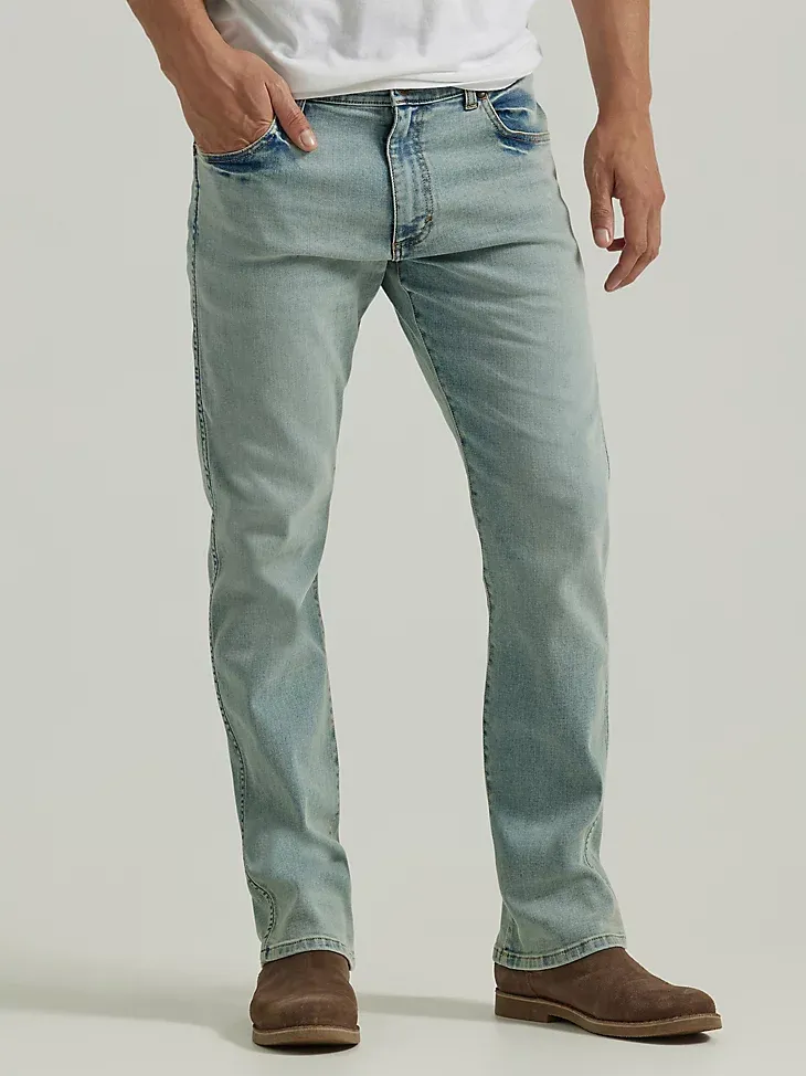 MEN'S CLASSIC BOOTCUT JEAN IN DARK MID SHADE