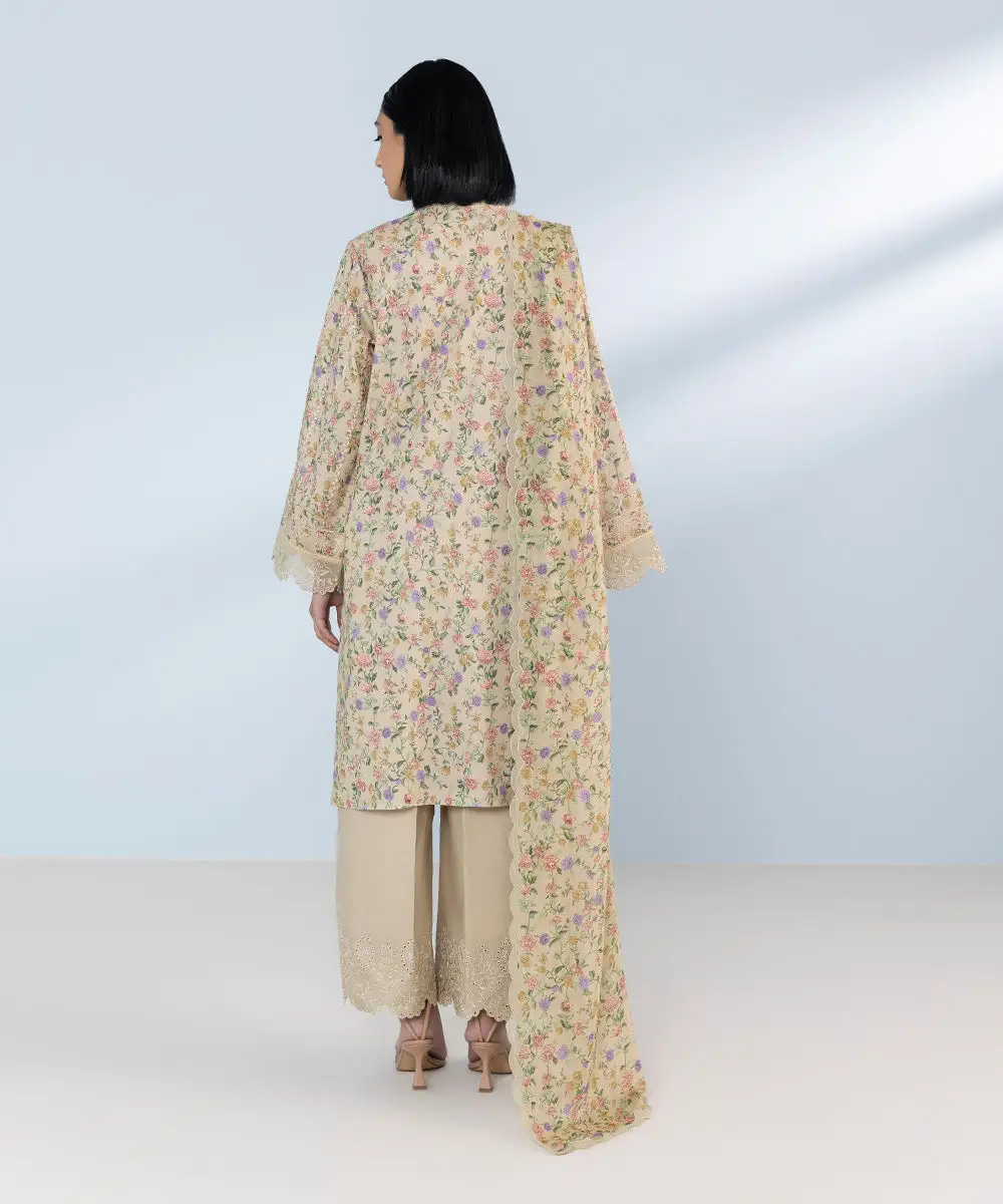 3 Piece - Embroidered Lawn Suit