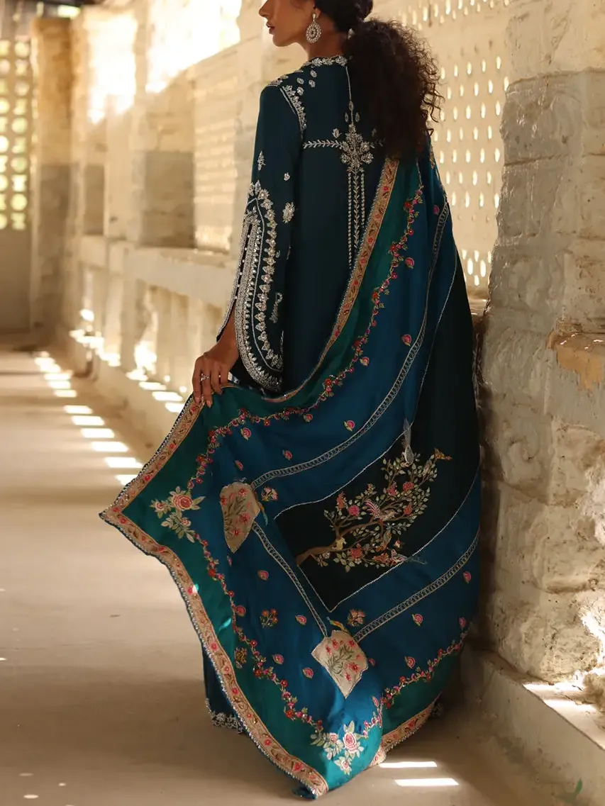 Elegant embroidered kaftan sets