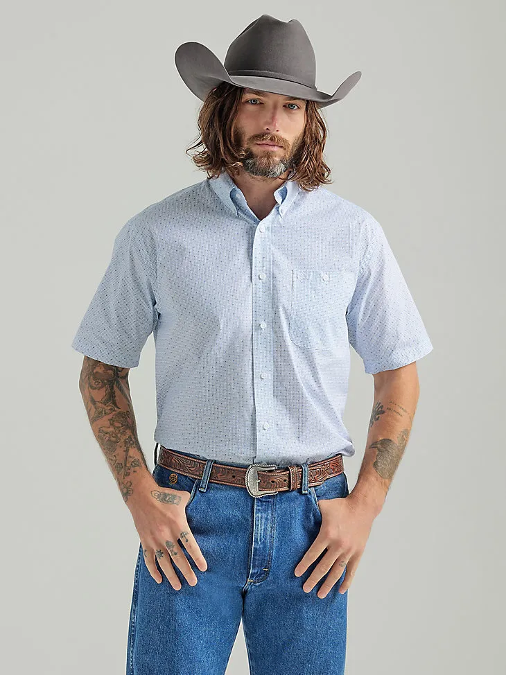 MEN'S GEORGE STRAIT® SHORT SLEEVE BUTTON DOWN ONE POCKET PRINT SHIRT IN BABY BLUE