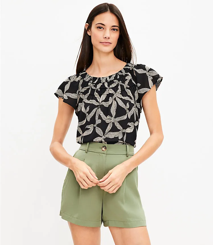 Pleated Shorts in Emory