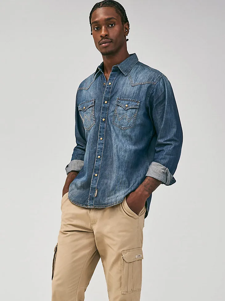 MEN’S WRANGLER RETRO® LONG SLEEVE BLUE DENIM WESTERN SHIRT IN BLUE DENIM