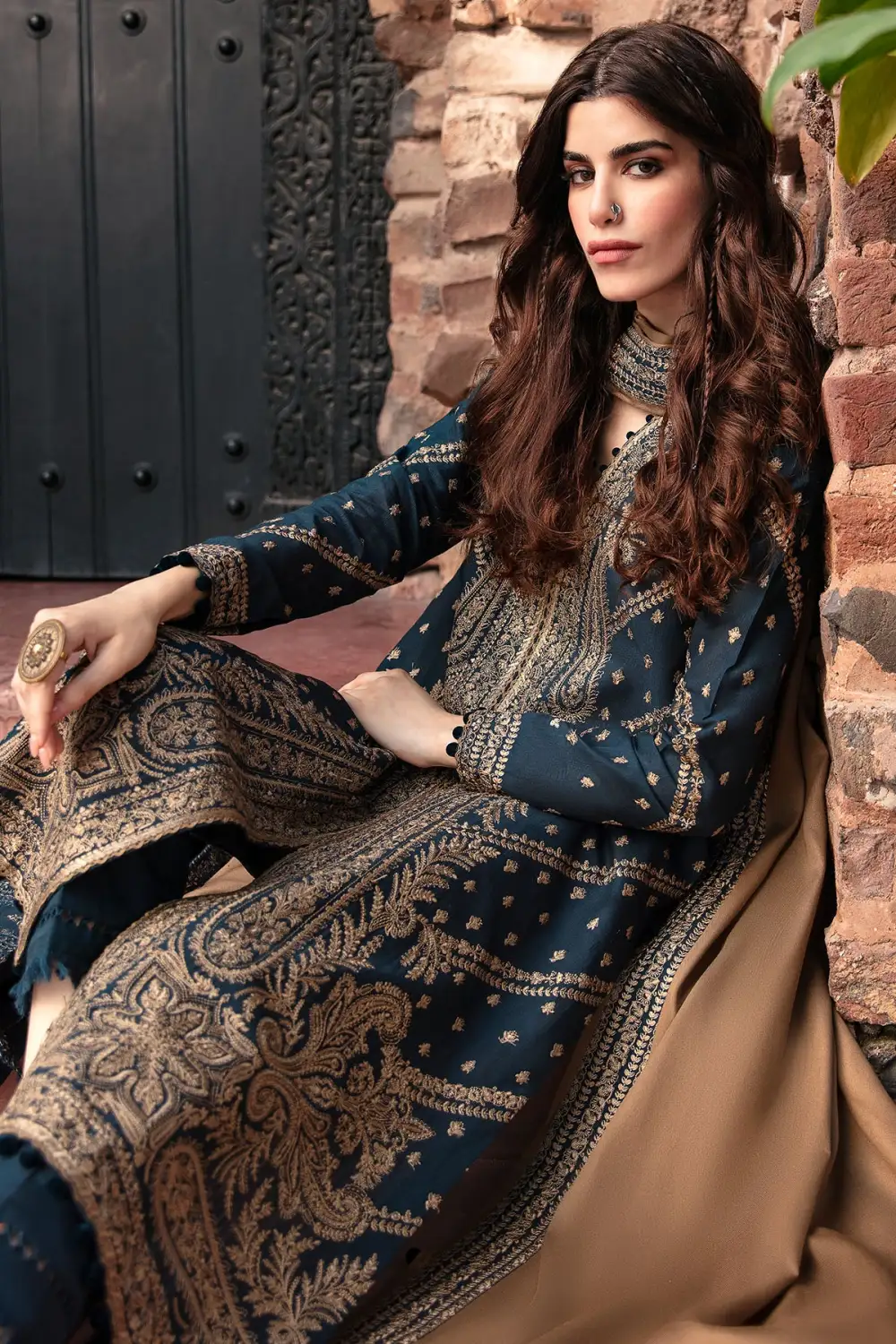 EMBROIDERED SLUB KHADDAR SETS