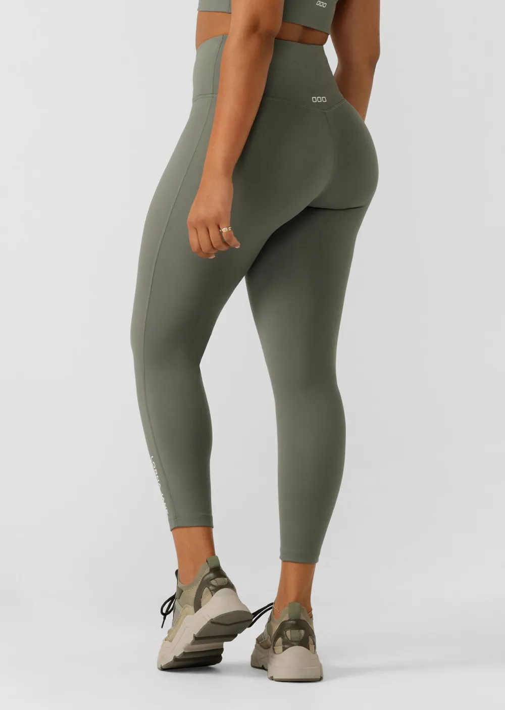 Lotus No Chafe Ankle Biter Leggings