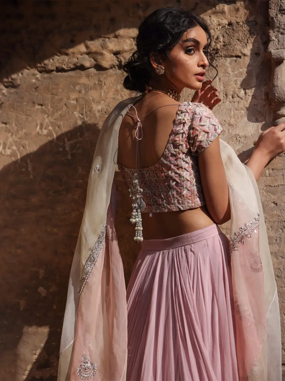 CHOLI W/ DUPATTA & LEHENGA