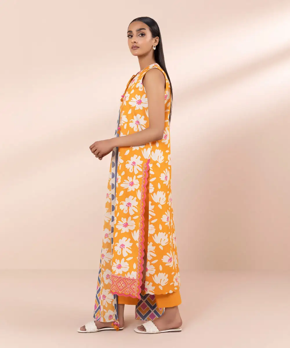 3 Piece - Embroidered Lawn Suit