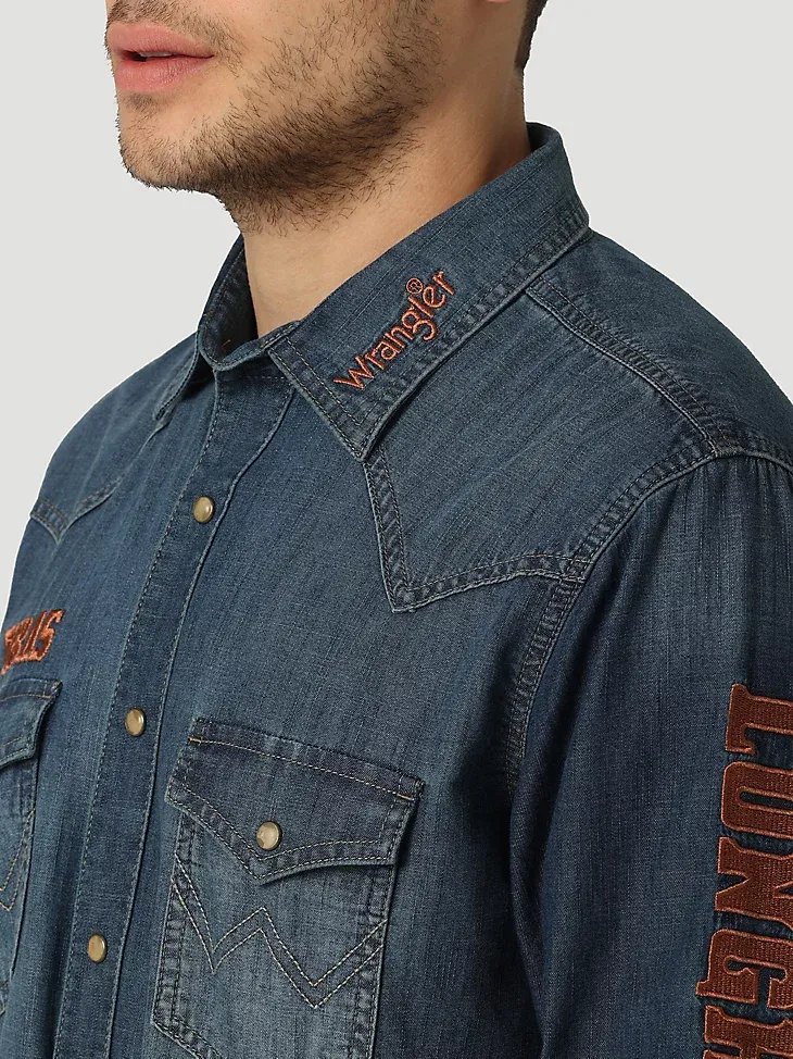 MEN'S WRANGLER COLLEGIATE DENIM WESTERN SNAP SHIRT IN UNIVERSITY OF TEXAS