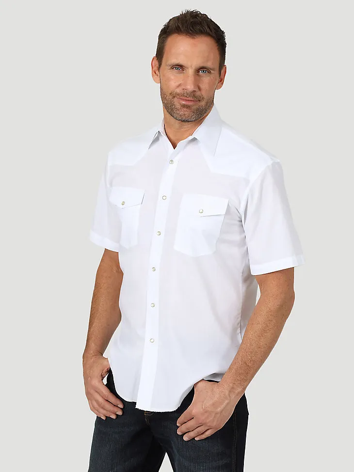 MEN'S WRANGLER® SHORT SLEEVE SOLID WESTERN SNAP SPORT SHIRT IN WHITE