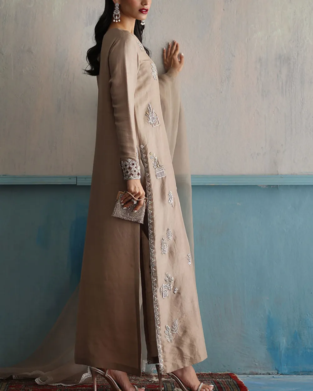 Elegant Embroidered Kaftan