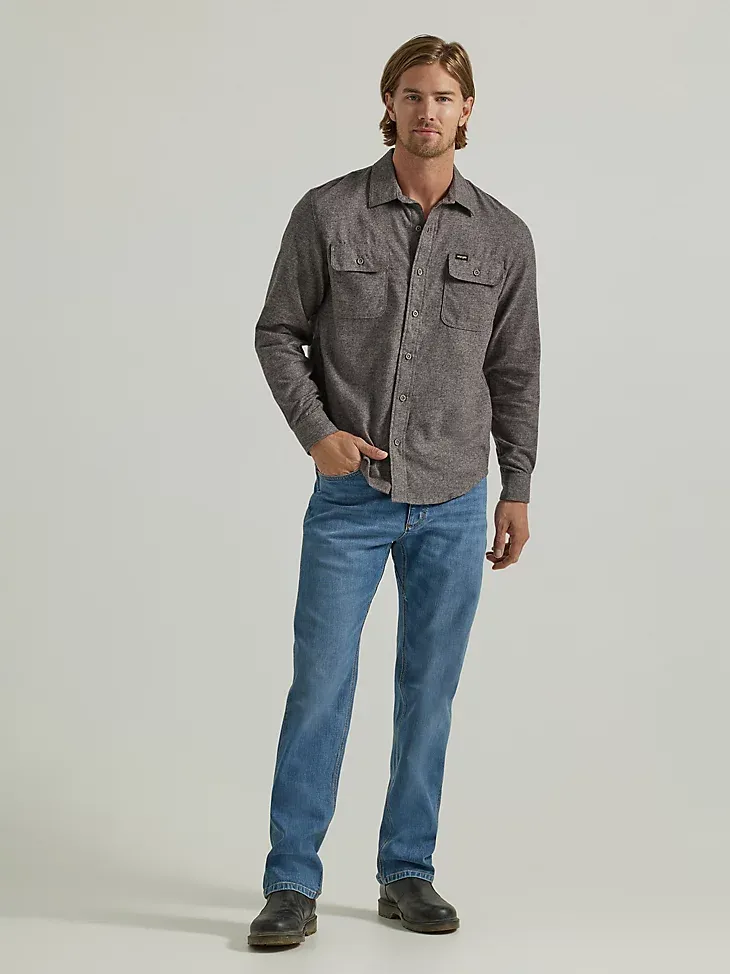 MEN'S COMFORT THAT WON'T QUIT REGULAR FIT JEAN IN MEDIUM BLUE