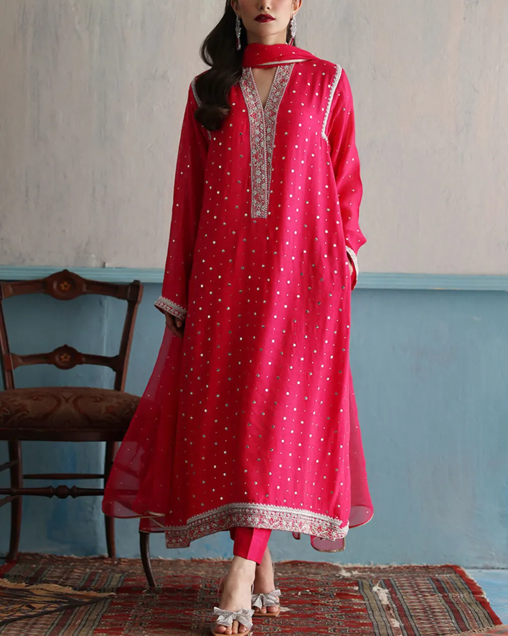 Elegant embroidered sequin polka dot kaftan