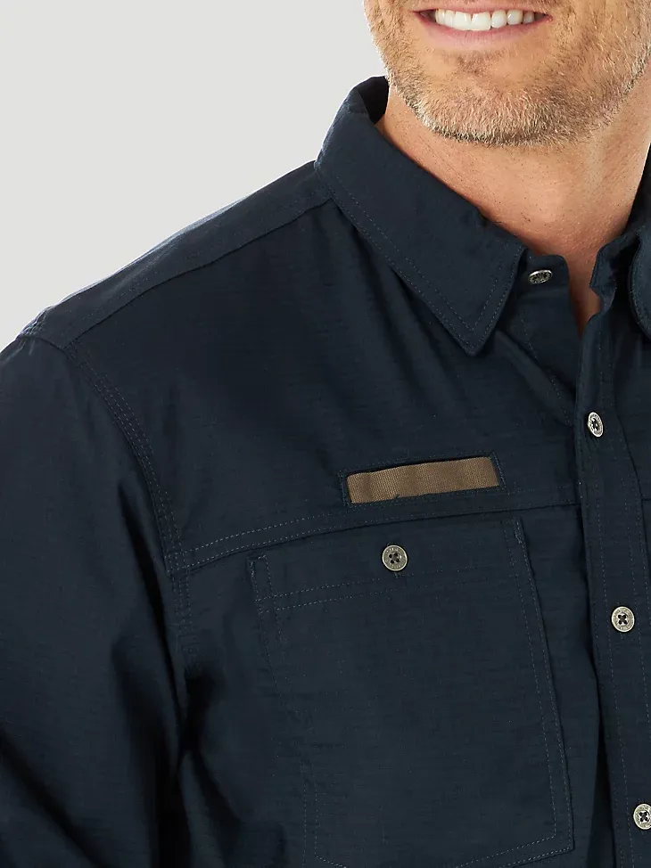 WRANGLER® RIGGS WORKWEAR® LONG SLEEVE VENTED SOLID WORK SHIRT IN NAVY