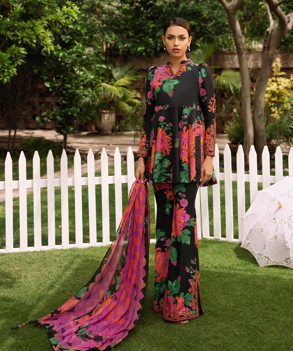 3 Piece - Embroidered Lawn Suit