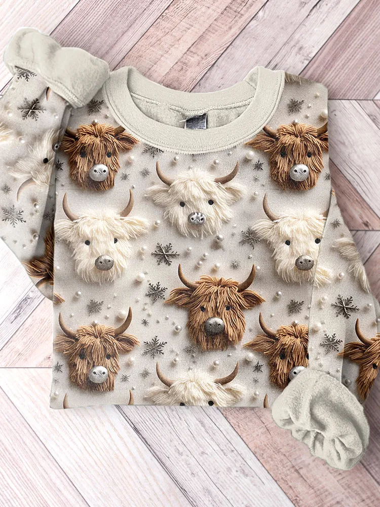 Highland Cow & Christmas Snowflake Casual Cozy Sweatshirt