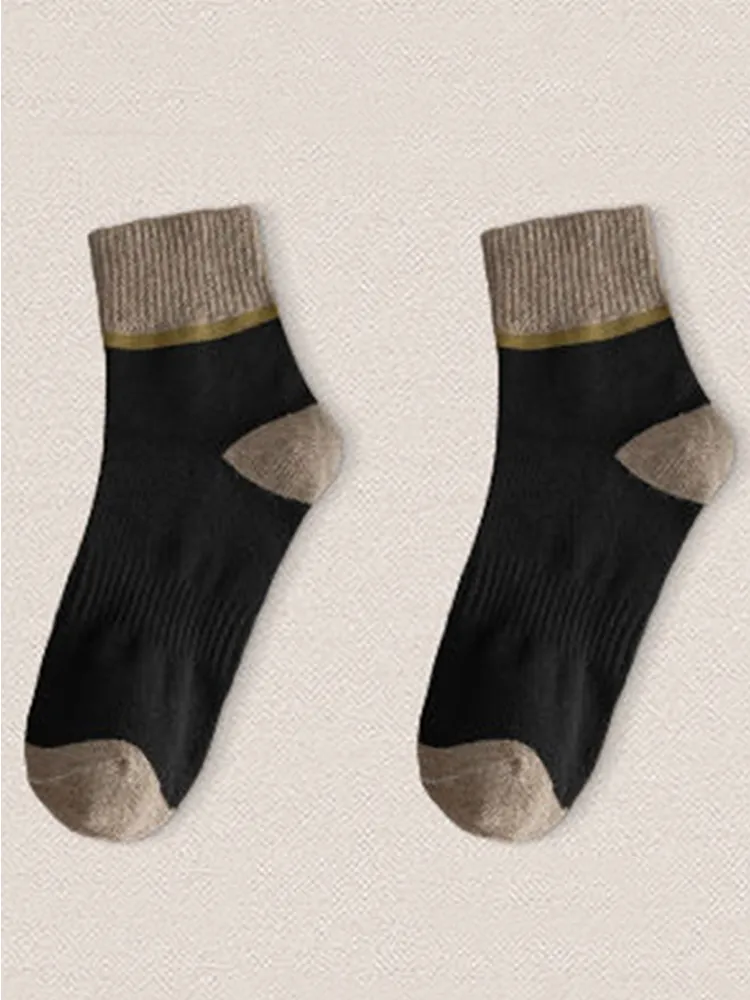 Retro Men's Contrast Color Sports Knit Socks