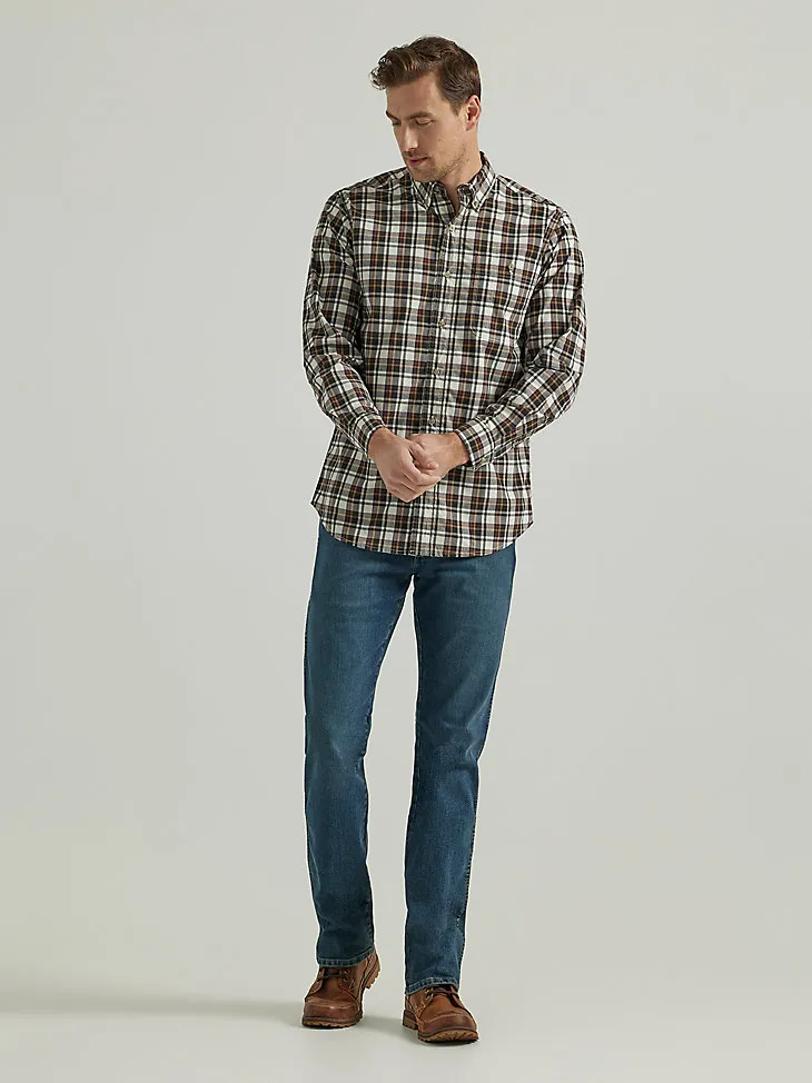 WRANGLER RUGGED WEAR® LONG SLEEVE WRINKLE RESIST PLAID BUTTON-DOWN SHIRT IN TEAL NAVY