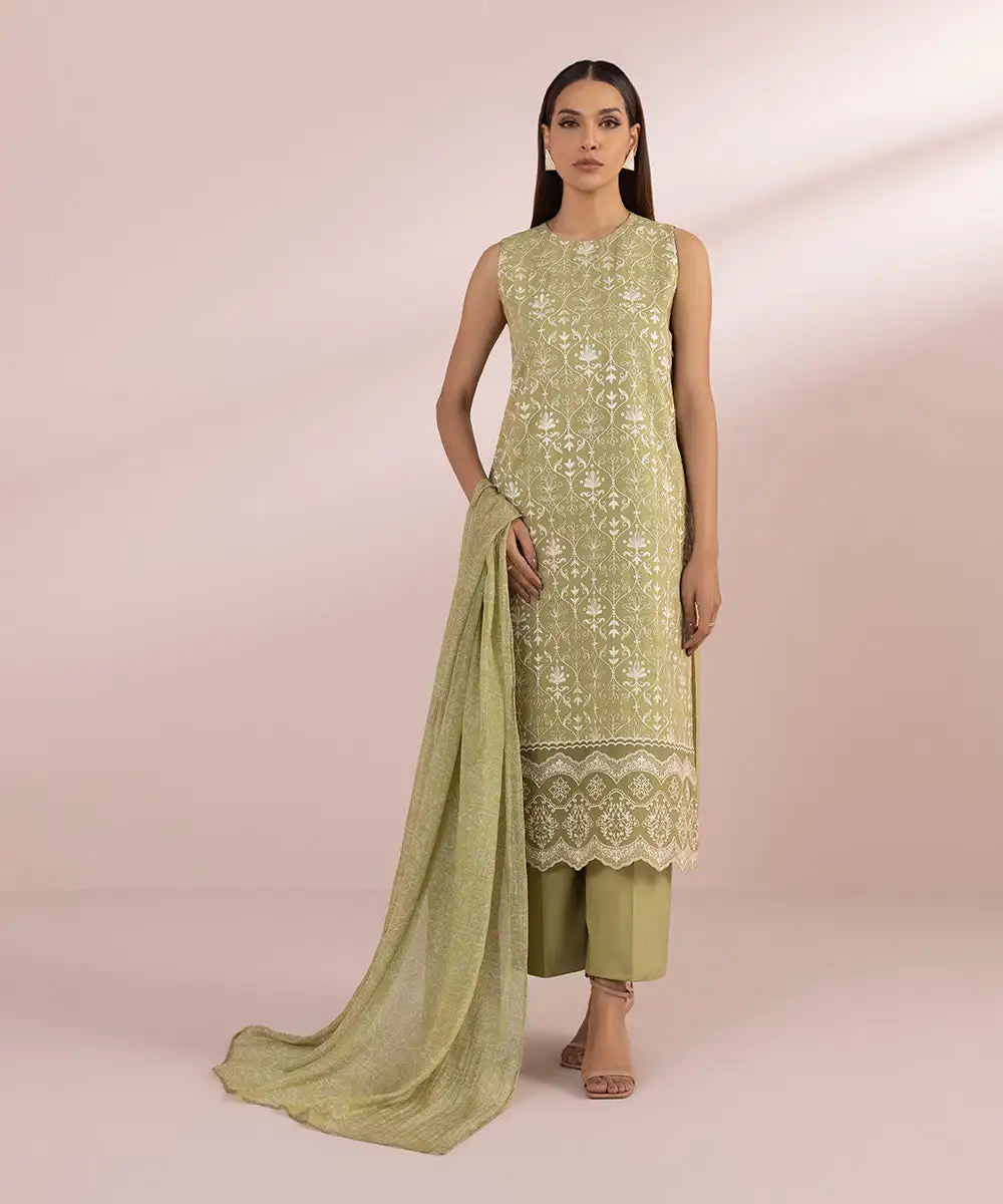 3 Piece - Embroidered Lawn Suit