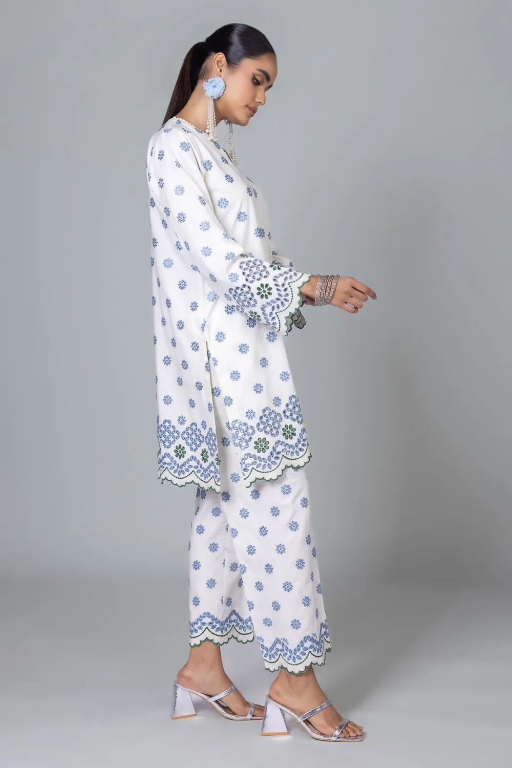 2 Piece | Kurta & Pants | Color White and blue