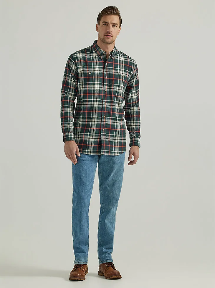 WRANGLER RUGGED WEAR® LONG SLEEVE FLANNEL PLAID BUTTON-DOWN SHIRT IN NAVY INDIGO