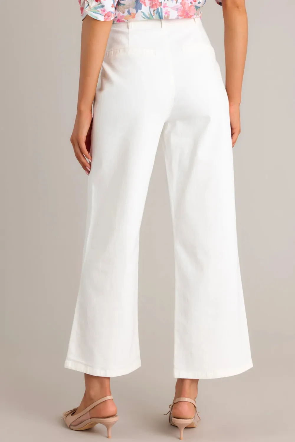 SLEEK SILHOUETTE IVORY WIDE LEG JEANS