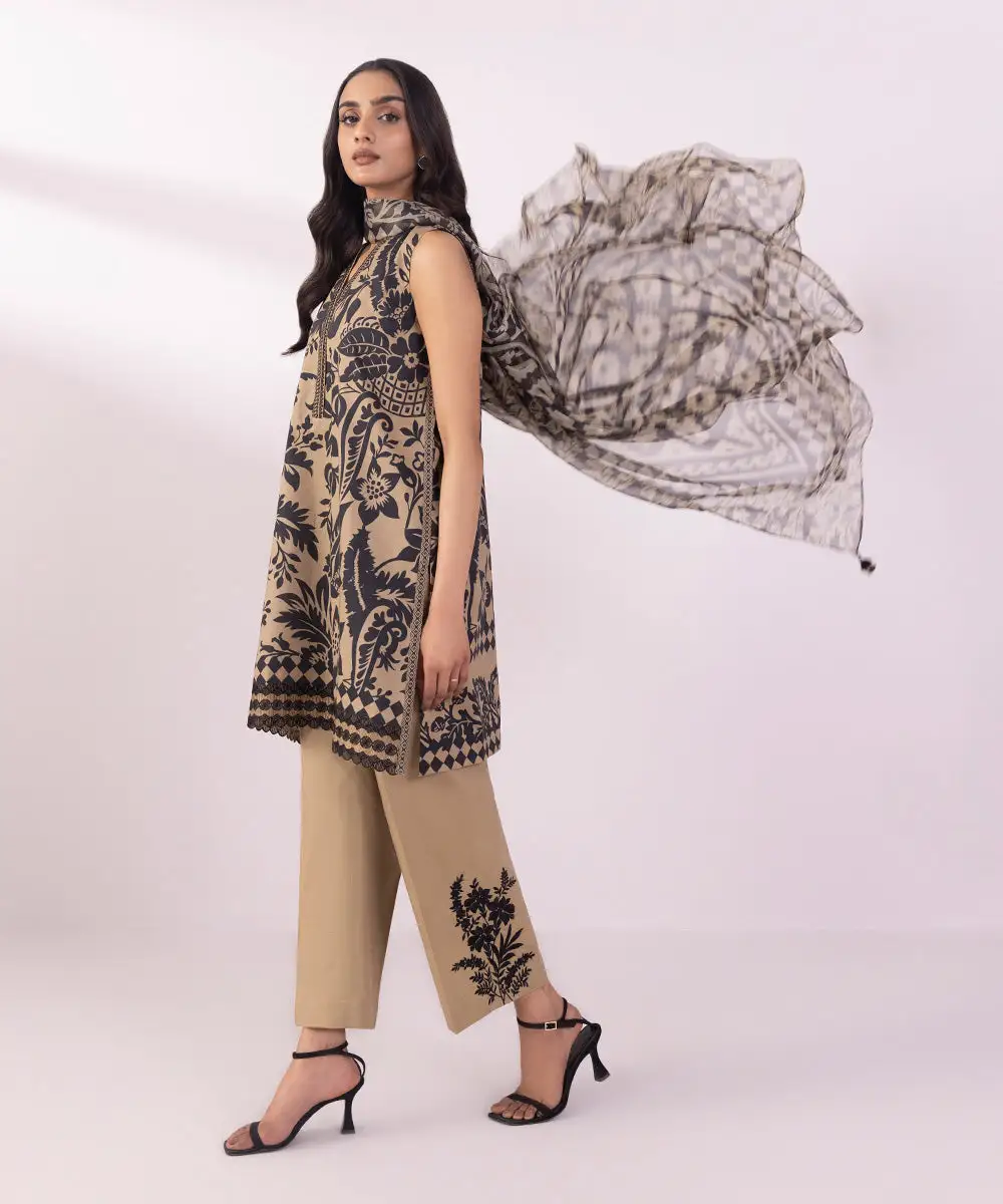 3 Piece - Embroidered Lawn Suit