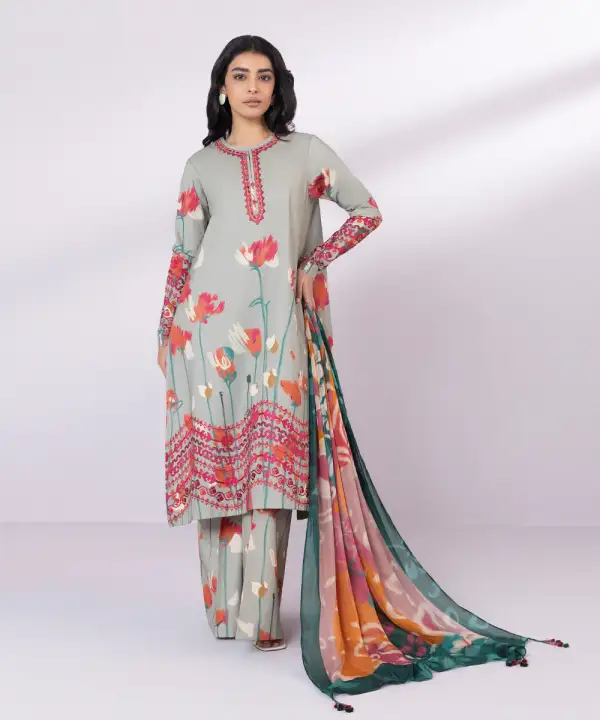 3 Piece - Embroidered Lawn Suit