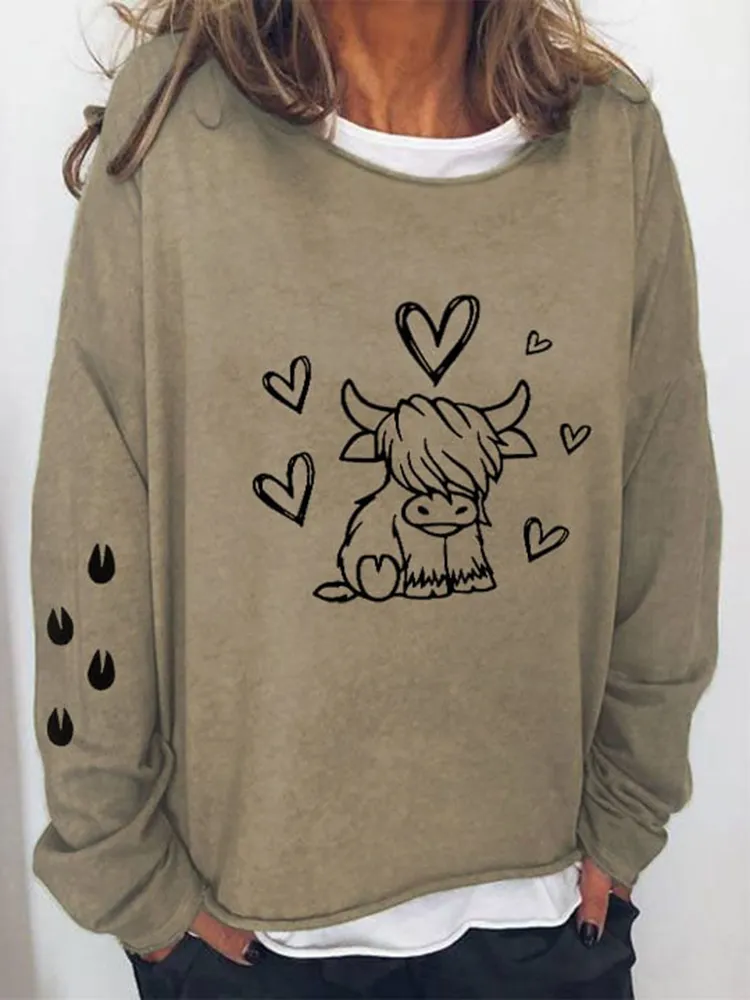 Women's Lovely Highland Cow Casual Sweatshirt