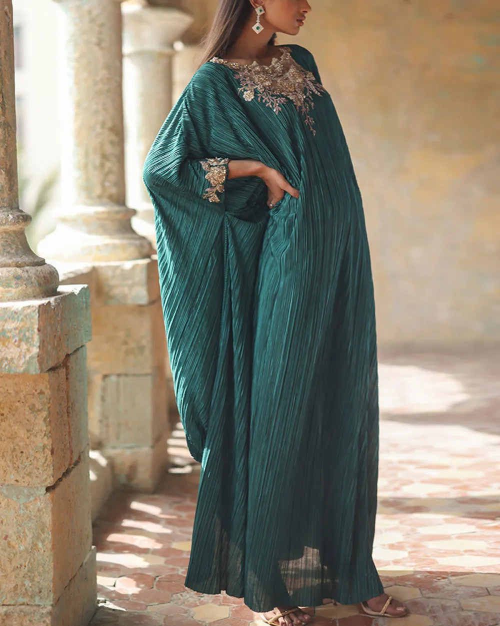 Embroidered pleated kaftan