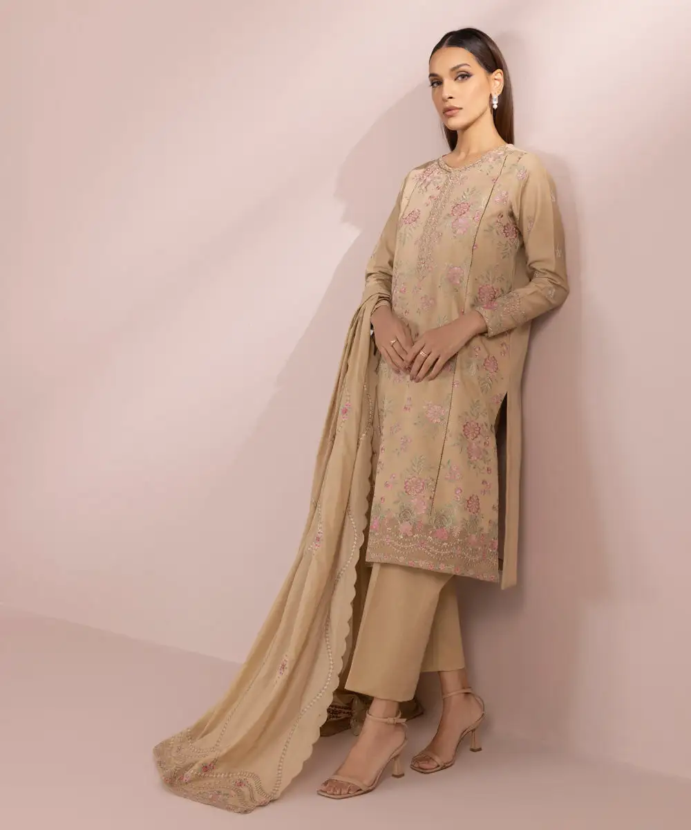 3 Piece - Embroidered Lawn Suit