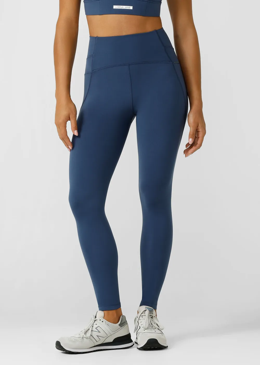 Speed Circuit No Chafe Ankle Biter Leggings