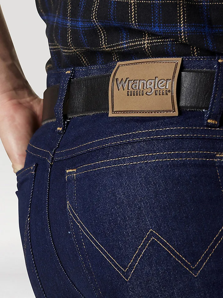 WRANGLER RUGGED WEAR® STRETCH REGULAR FIT JEAN IN DENIM