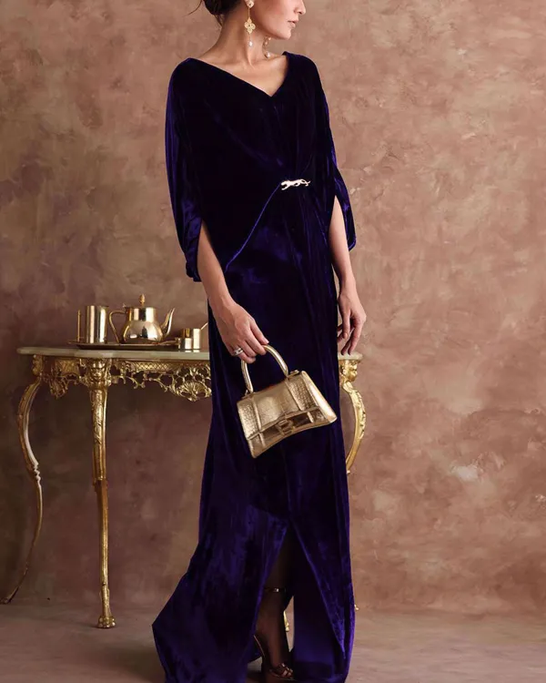 Elegant V-neck velvet kaftan