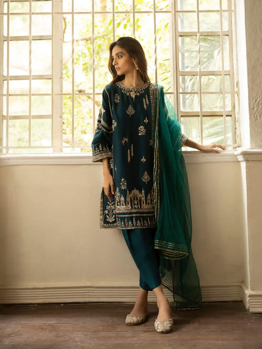 NIMR KURTA W/ DUPATTA & SKINNY SHALWAR