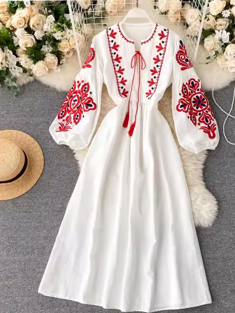 Women's Casual Retro Bohemian Ethnic Embroidery Cotton Dress