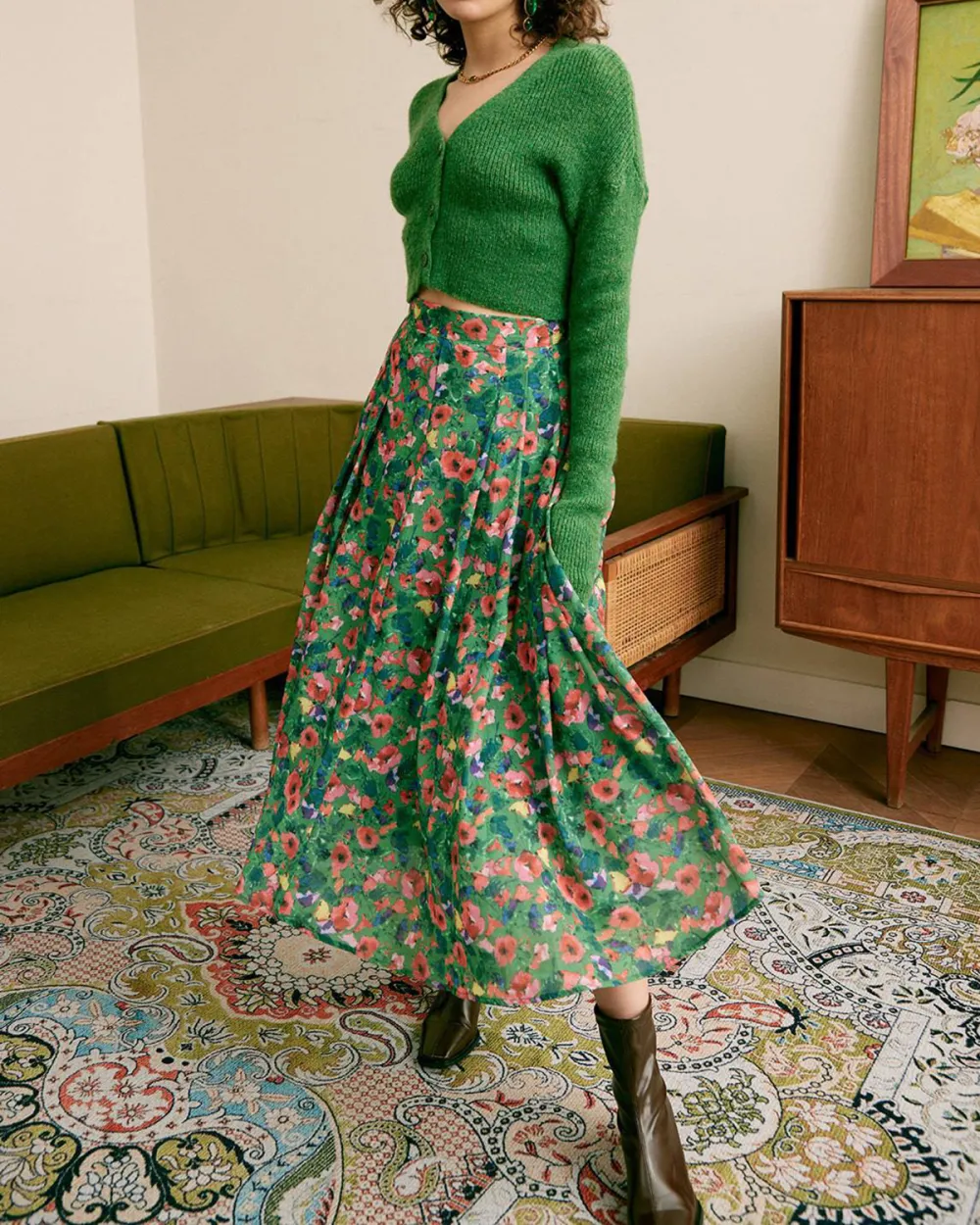 Green mid-length floral slit skirt