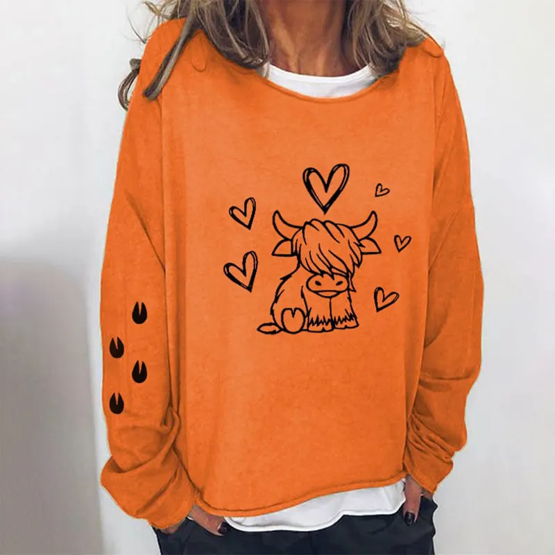 Women's Lovely Highland Cow Casual Sweatshirt