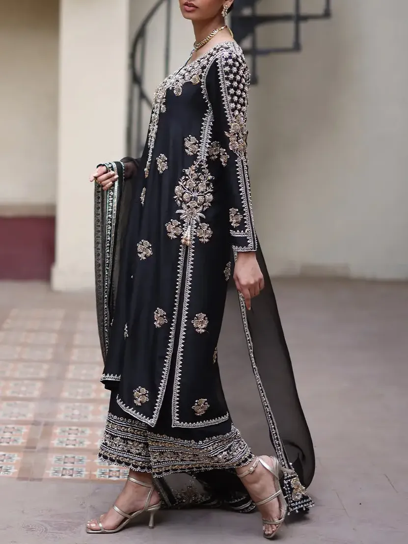 Elegant embroidered kaftan sets