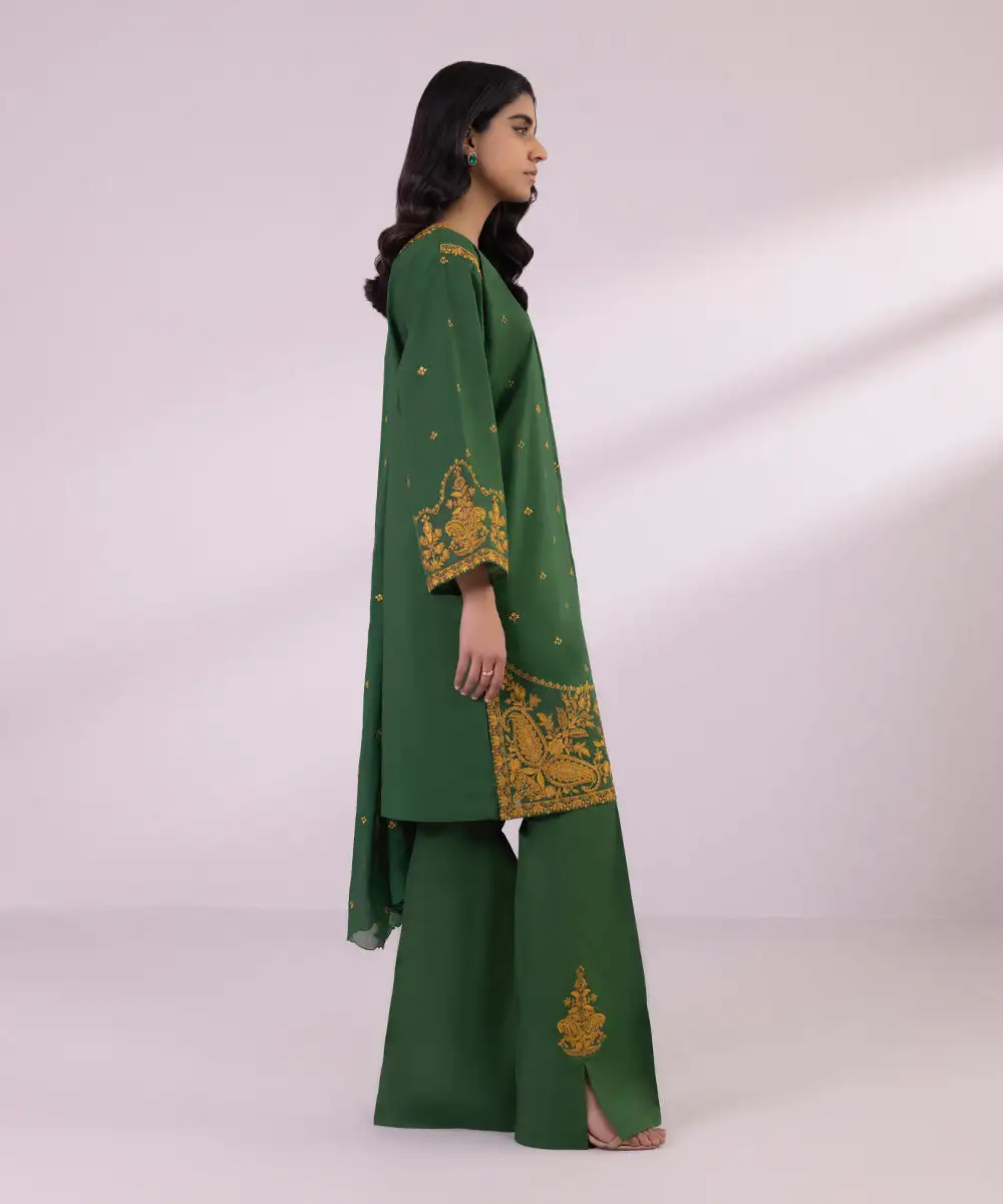 3 Piece - Embroidered Lawn Suit