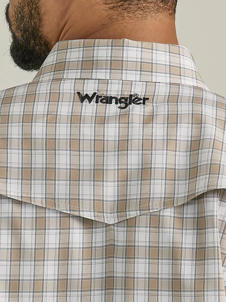 MEN'S WRANGLER PERFORMANCE SNAP LONG SLEEVE PLAID SHIRT IN TAN PLAID