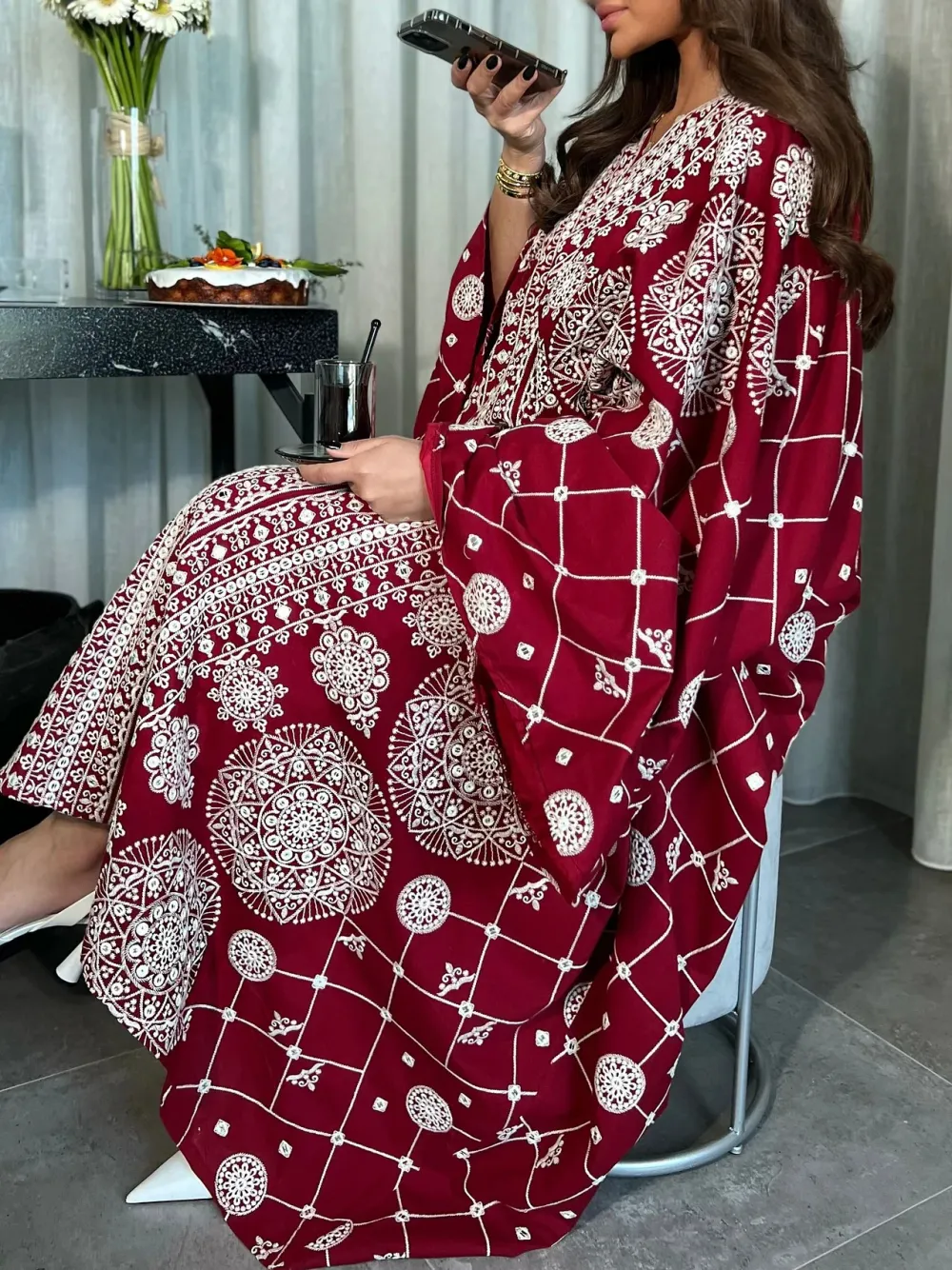 Elegant Floral Print V-Neck Kaftan