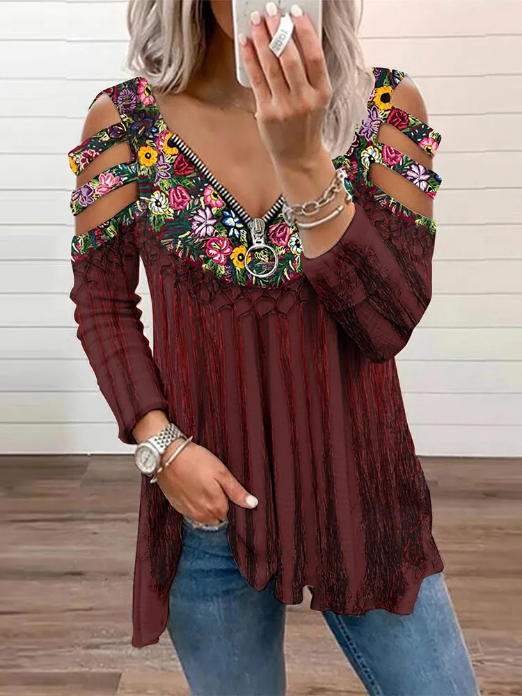 Vintage  Ethnic Floral Pattern Women's Off-Shoulder T-Shirt