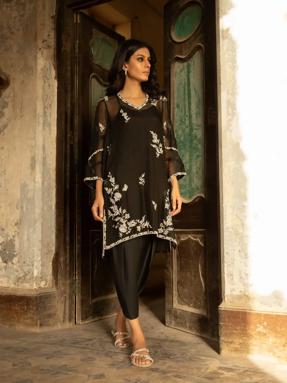 ALISHA KURTA W/ SKINNY SHALWAR