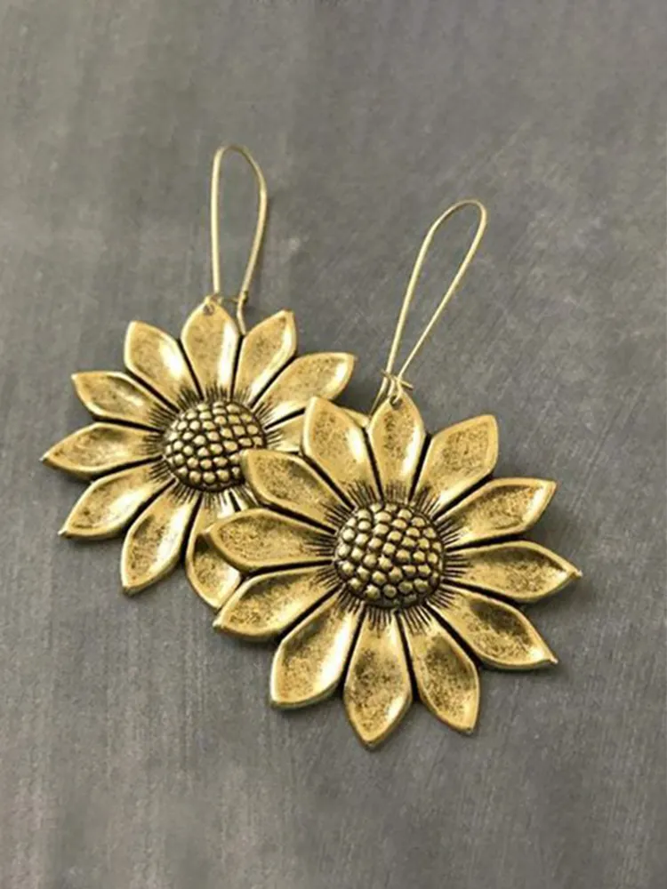 Western Vintage 3D Sunflower Earrings