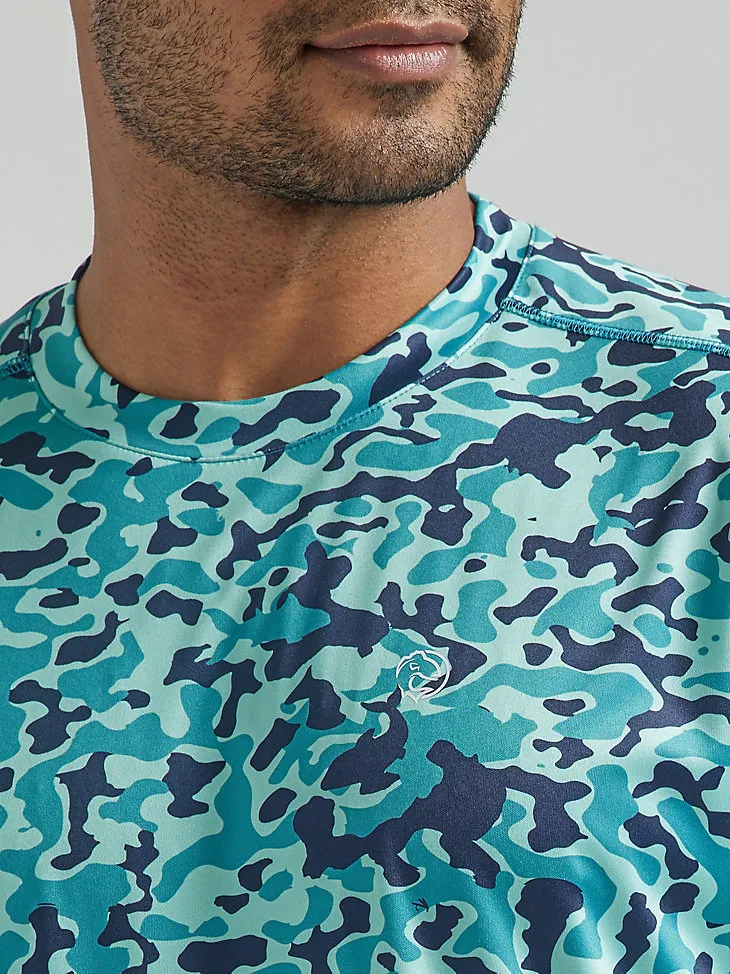 ATG BY WRANGLER ANGLER™ MEN'S PERFORMANCE SUN T-SHIRT IN OCEAN CAMO