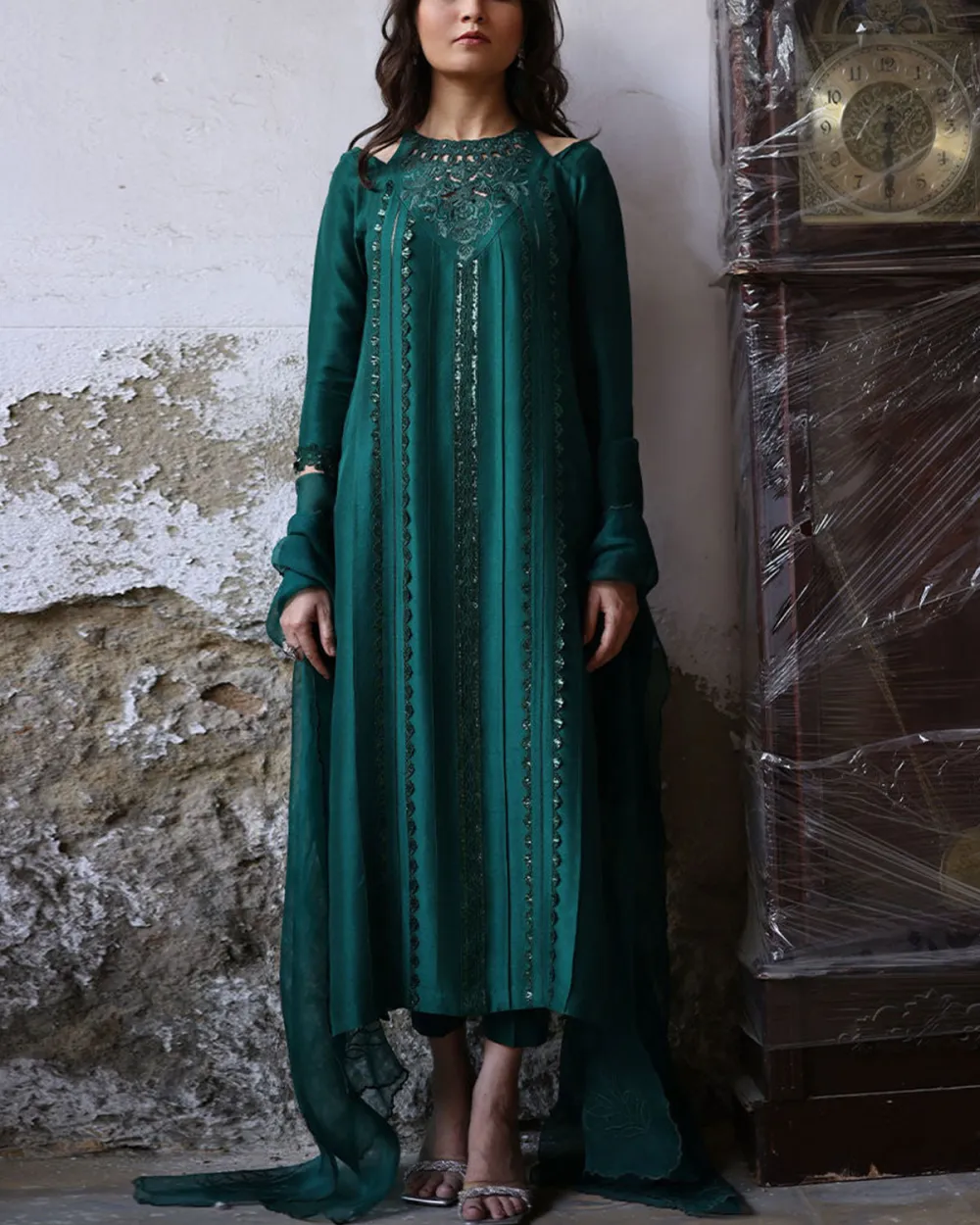 Vintage embroidered lace kaftan