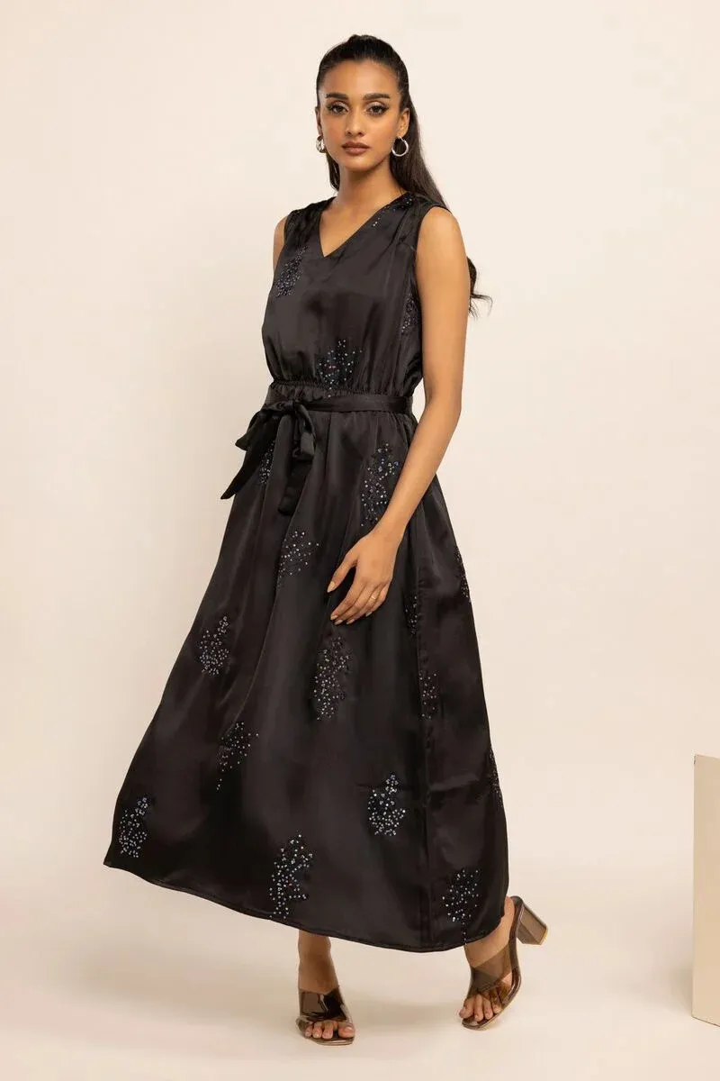 A Delicate Dress for all Seasons Color Black